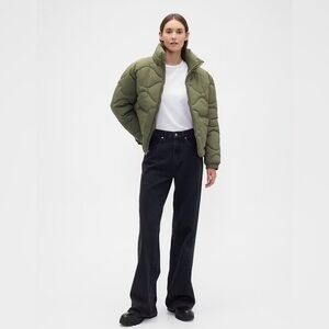 NWOT GAP Relaxed Quilted Nylon Jacket, Size S